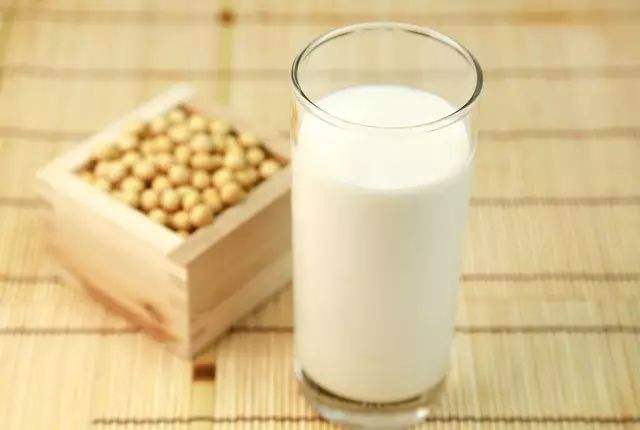 每天一杯牛奶能够预防脱发吗