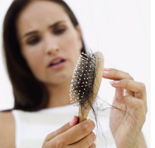 女性应该如何护理头发以防止脱发