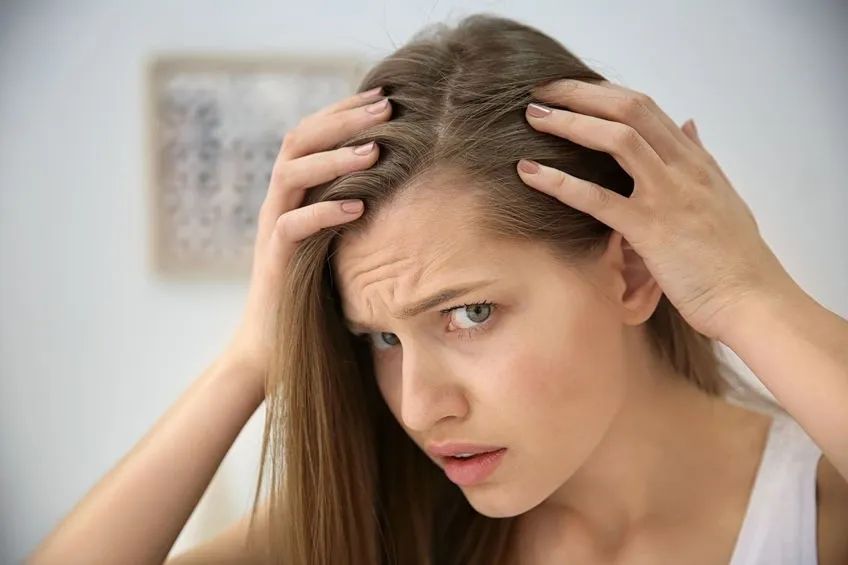 弥漫性脱发和雄脱有什么不同？该如何治疗？