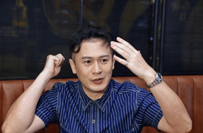 39岁香港男明星植发，公开前后对比照，自曝遗传30岁已脱发 