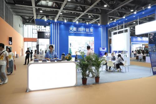 大麦植发亮相第13届中国发博会 微针植发技术受关注
